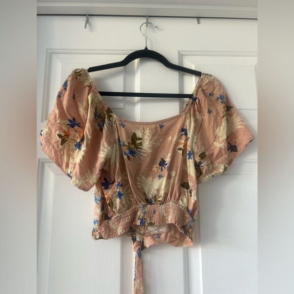 Aeropastel Blush Floral Crop Top - Picture 4 of 5